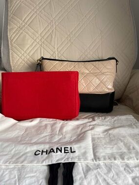 Chanel Beige and Black Medium Gabrielle bag ( 2019)